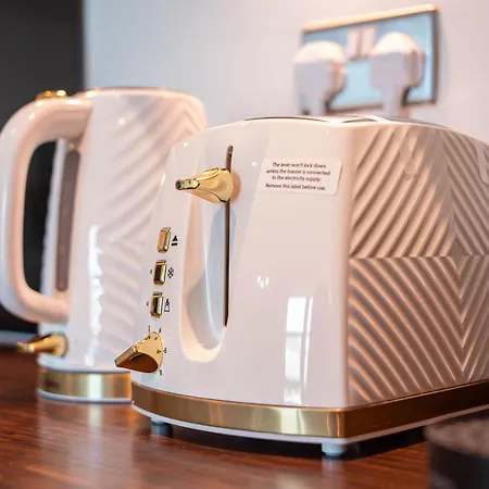 Luxury 2 Bed In Sleeps 6 公寓 利兹