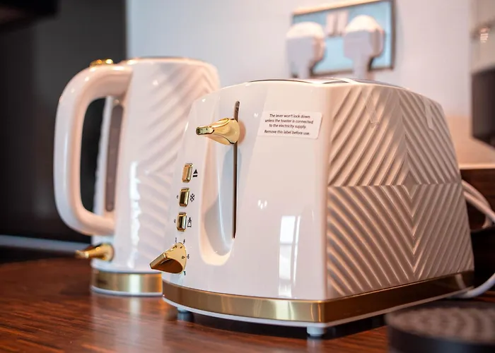 Luxury 2 Bed In Sleeps 6 Апартаменти Лідс