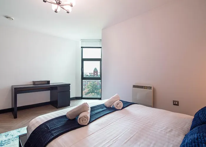 Luxury 2 Bed In Sleeps 6 * Лідс